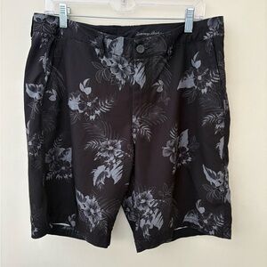 Tommy Bahama Men’s Tropical Print Shorts -Black/Gray -Pockets 34 “ Waist